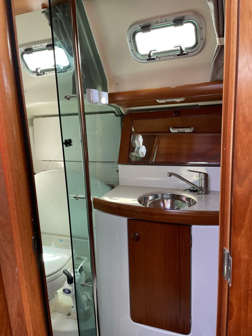 Slide: The Image of Jeanneau 37 Sun Odyssey 2004 - 5263722