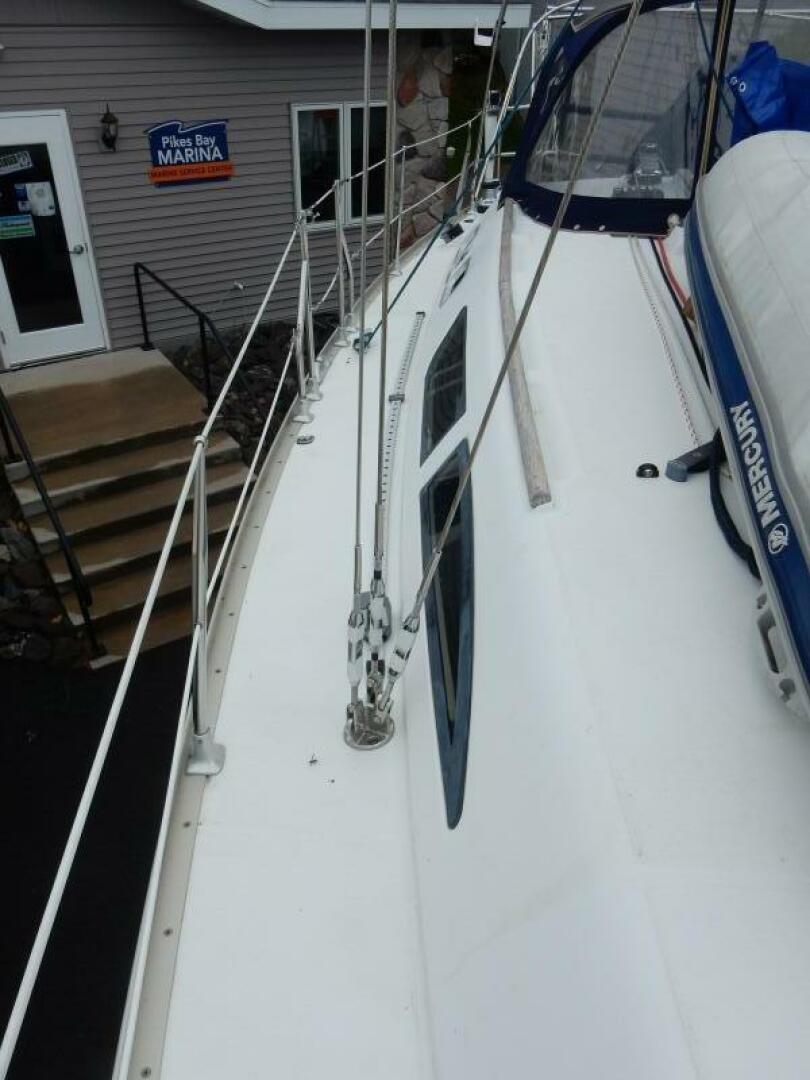 Slide: The Image of Jeanneau 37 Sun Odyssey 2004 - 5263754