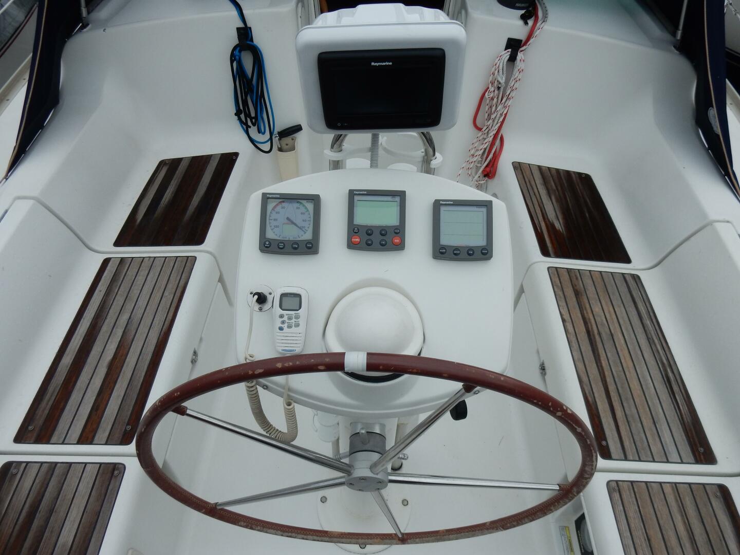 Slide: The Image of Jeanneau 37 Sun Odyssey 2004 - 5263765