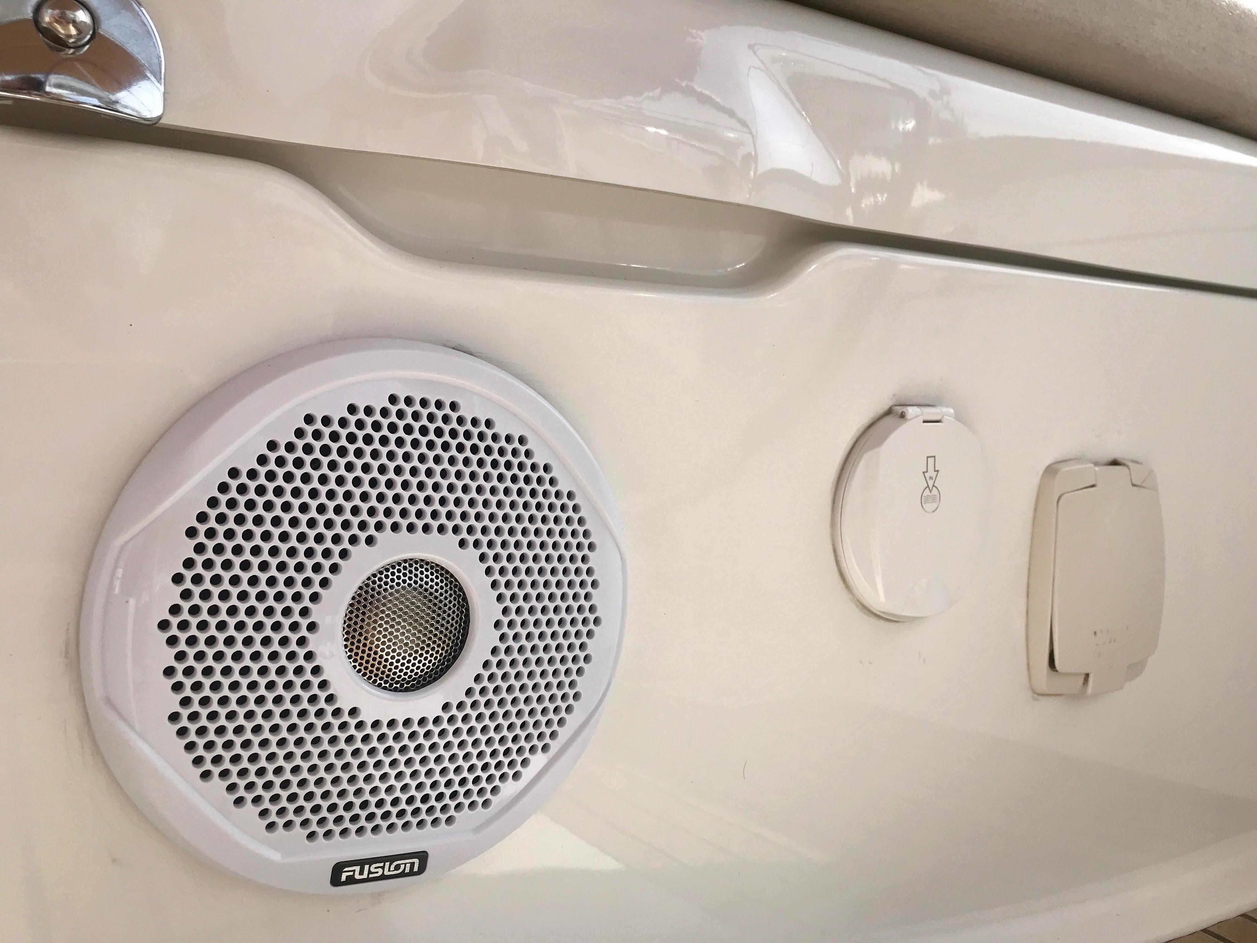 Slide: The Image of Jeanneau 57 2014 boat speaker and electrical outlets on white panel. - 25