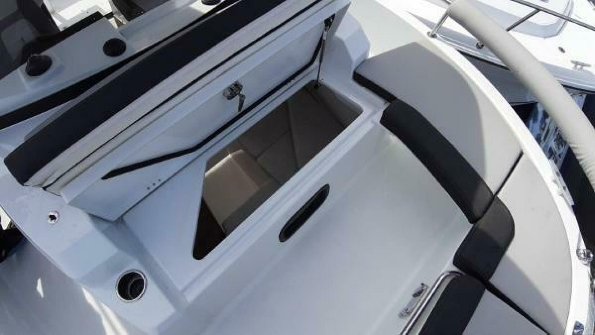 Slide: The Image of Jeanneau 795 Sport S2 2025 - 5258902