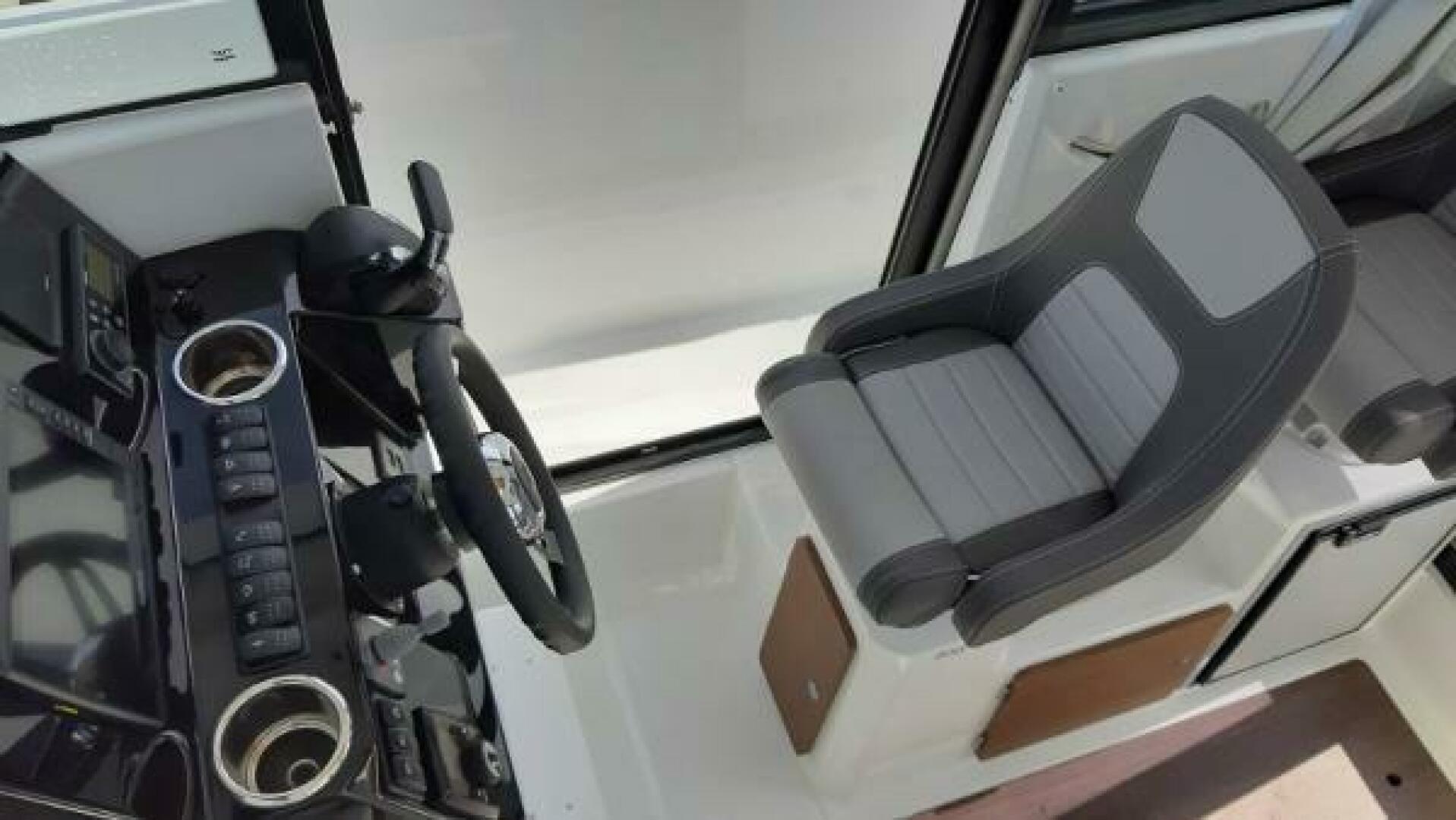 Slide: The Image of Jeanneau 795 Sport S2 2025 - 5258910