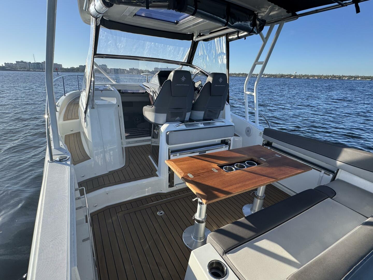 Slide: The Image of Jeanneau Leader 9.0 WA 2022 - 4899204