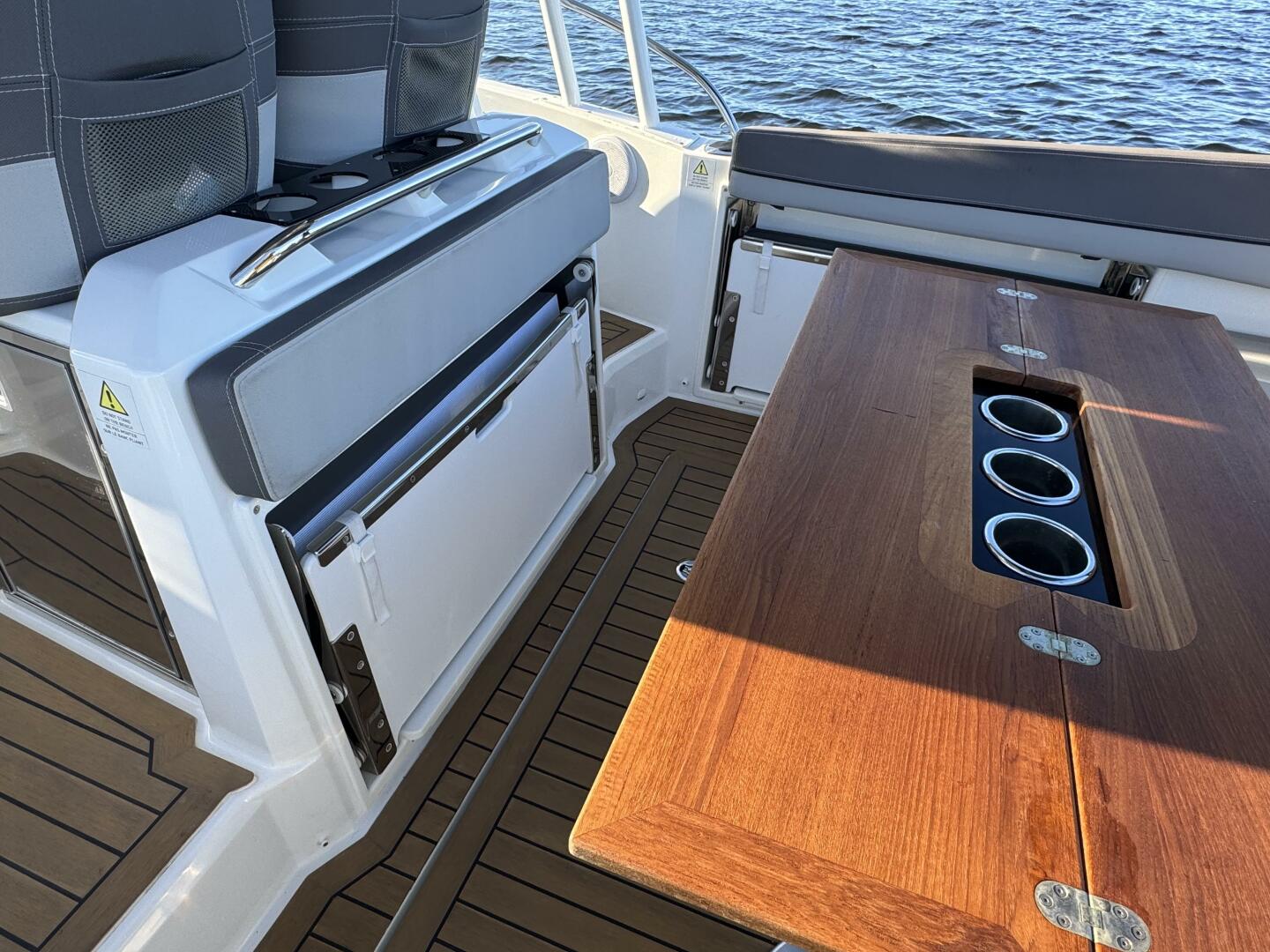 Slide: The Image of Jeanneau Leader 9.0 WA 2022 - 4899207