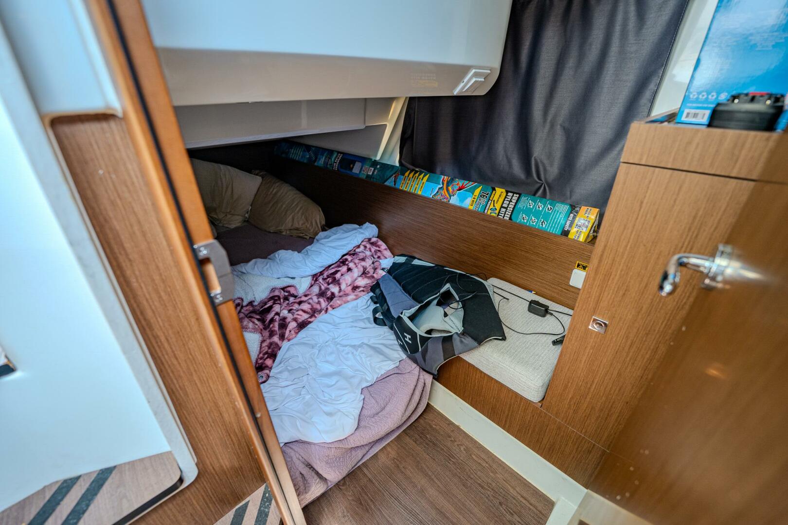 Slide: The Image of Guest Berth - 5107694