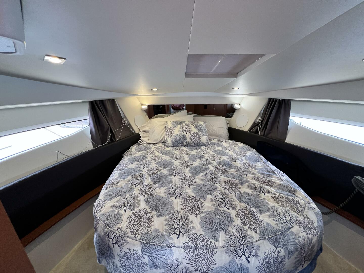 Slide: The Image of Forward Berth Forward Berth - 5454570