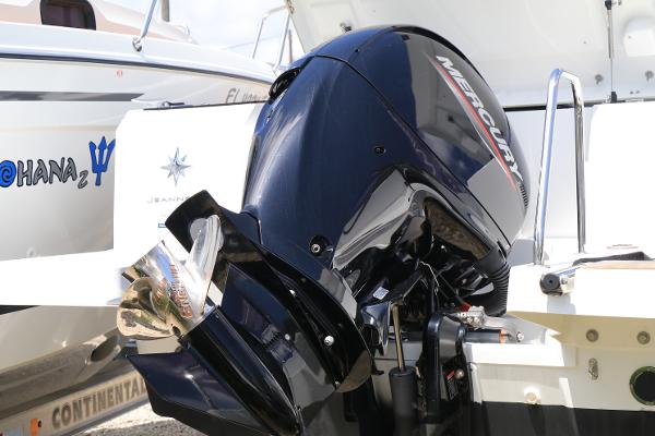 Slide: The Image of Mercury 150 HP 4-Stroke - 20
