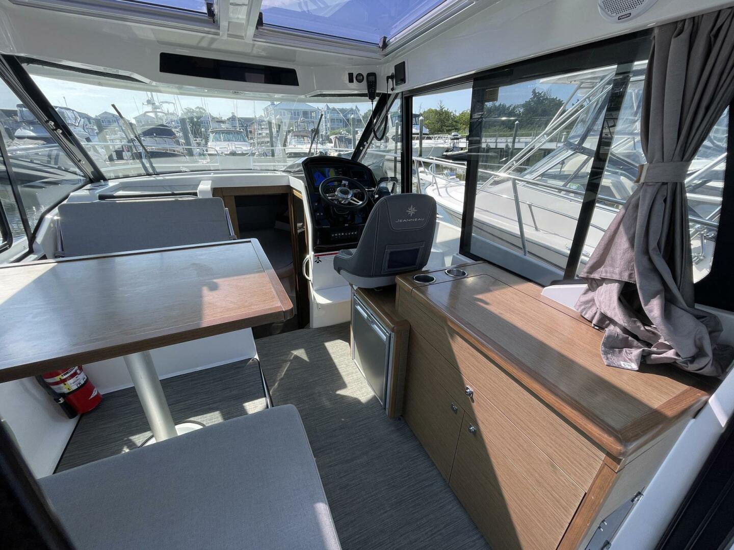 Slide: The Image of Jeanneau NC 895 2019 - 5436629