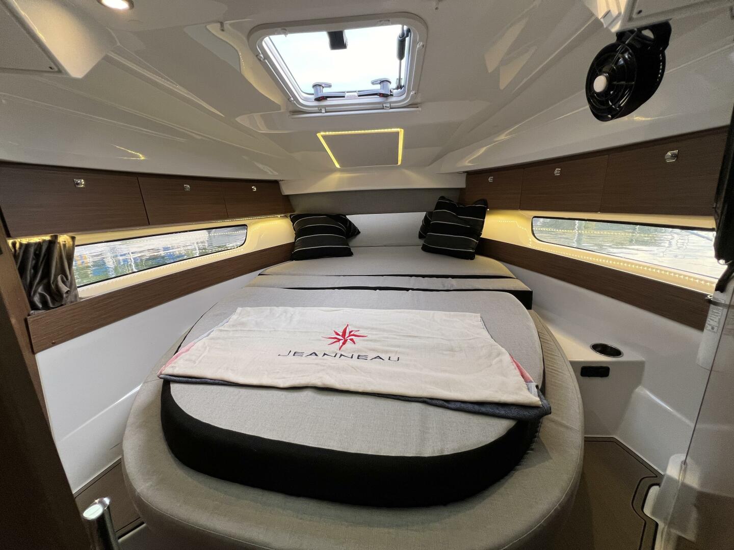 Slide: The Image of Jeanneau NC895 2019 - 5471527