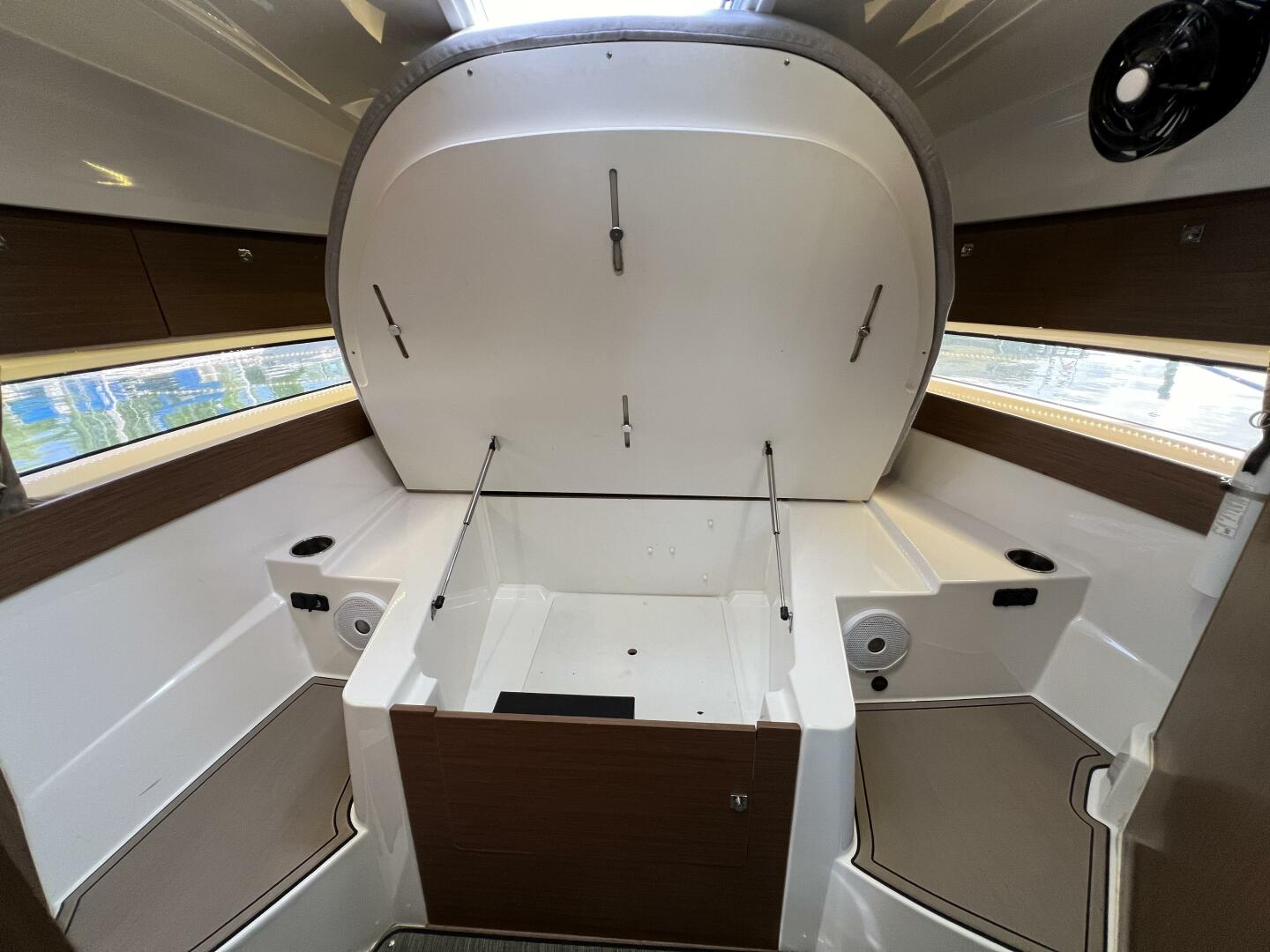 Slide: The Image of Jeanneau NC895 2019 - 5471529