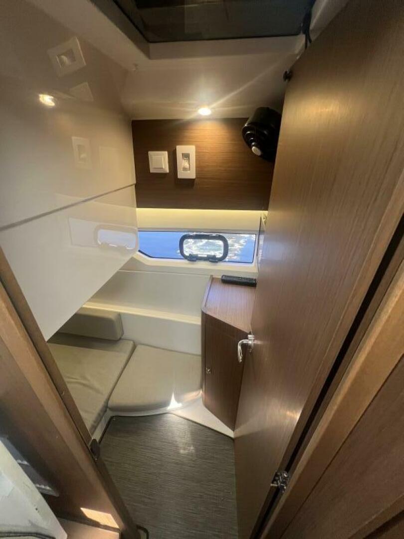 Slide: The Image of Jeanneau NC895 2019 - 5471541