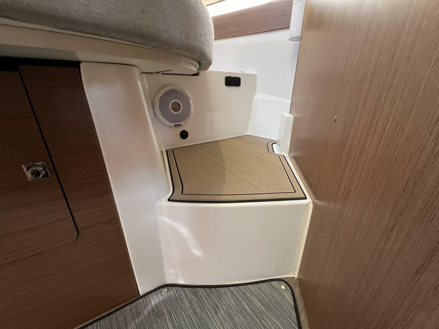 Slide: The Image of Jeanneau NC895 2019 - 5471570