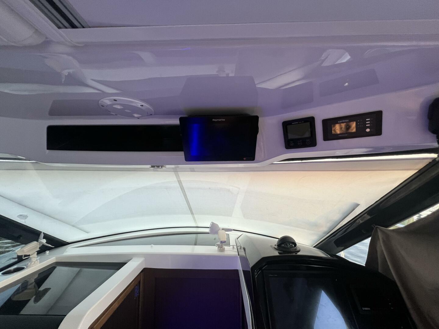 Slide: The Image of Jeanneau NC895 2019 - 5471574