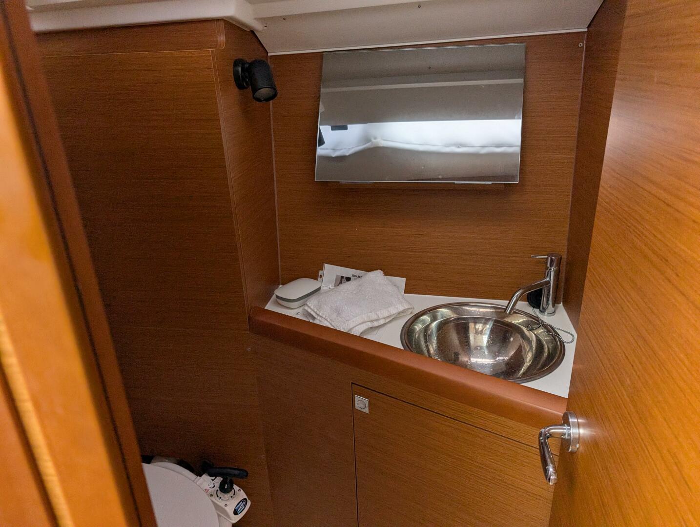 Slide: The Image of Jeanneau Sun Odyssey 349 2021 - 5383945