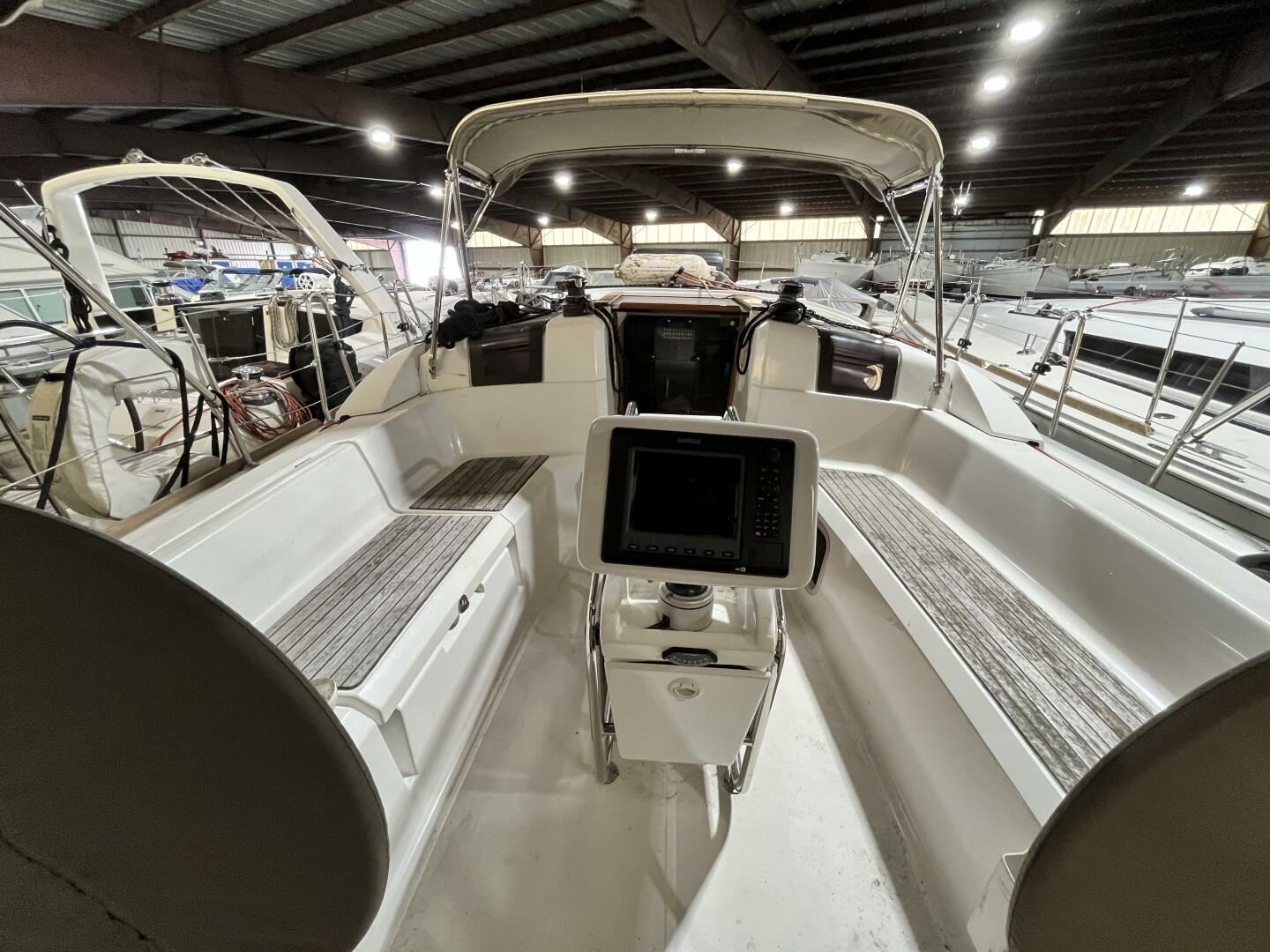 Slide: The Image of 3 Cockpit (1) - 4283192