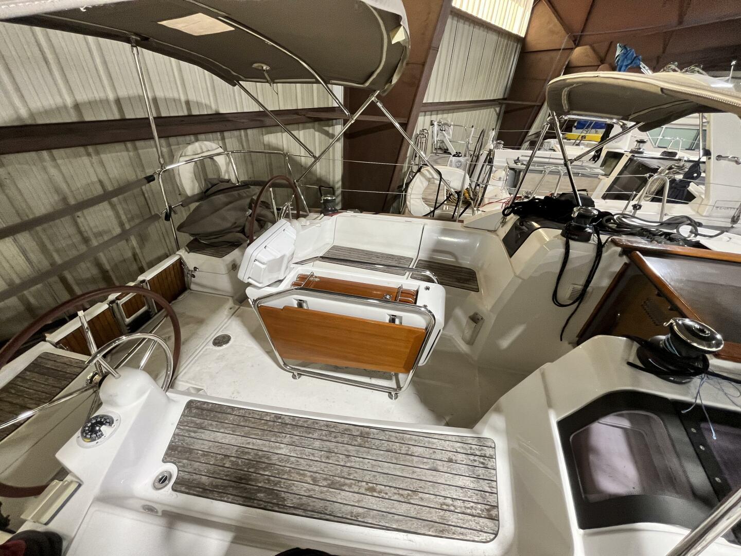 Slide: The Image of 3 Cockpit (6) - 4283197