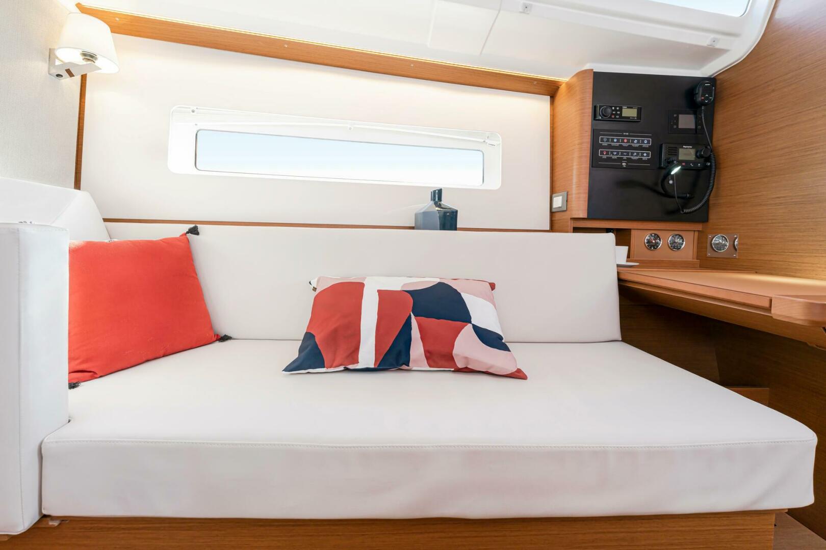 Slide: The Image of Jeanneau Sun Odyssey 380 2025 - 4958322