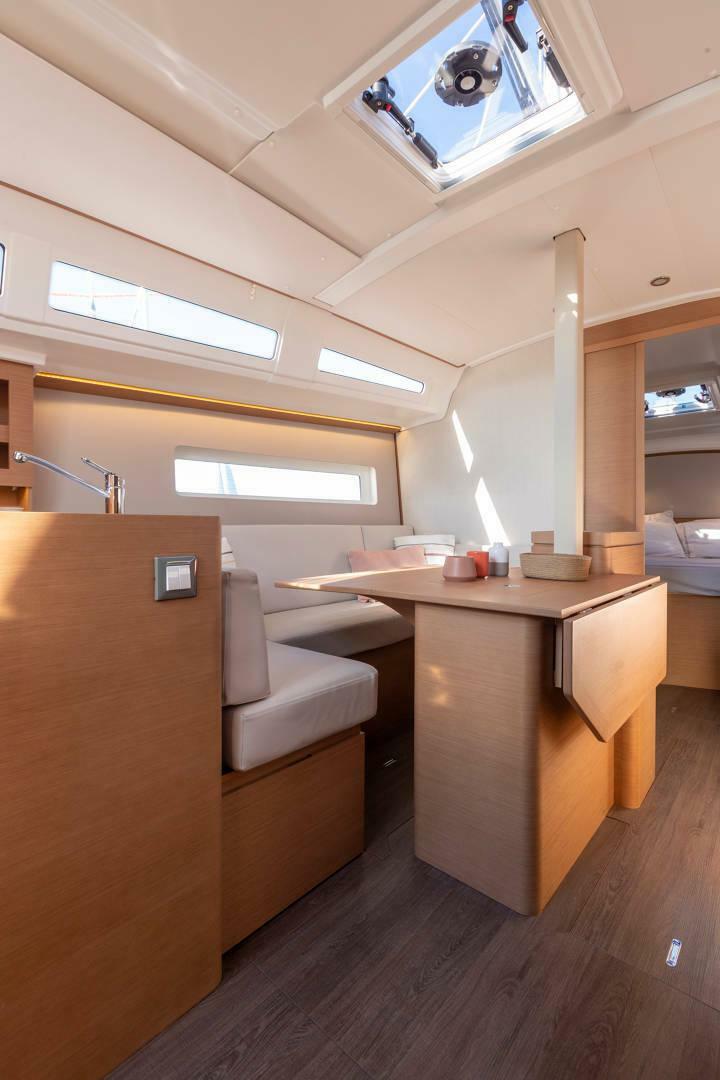 Slide: The Image of Jeanneau Sun Odyssey 380 2025 - 4958338