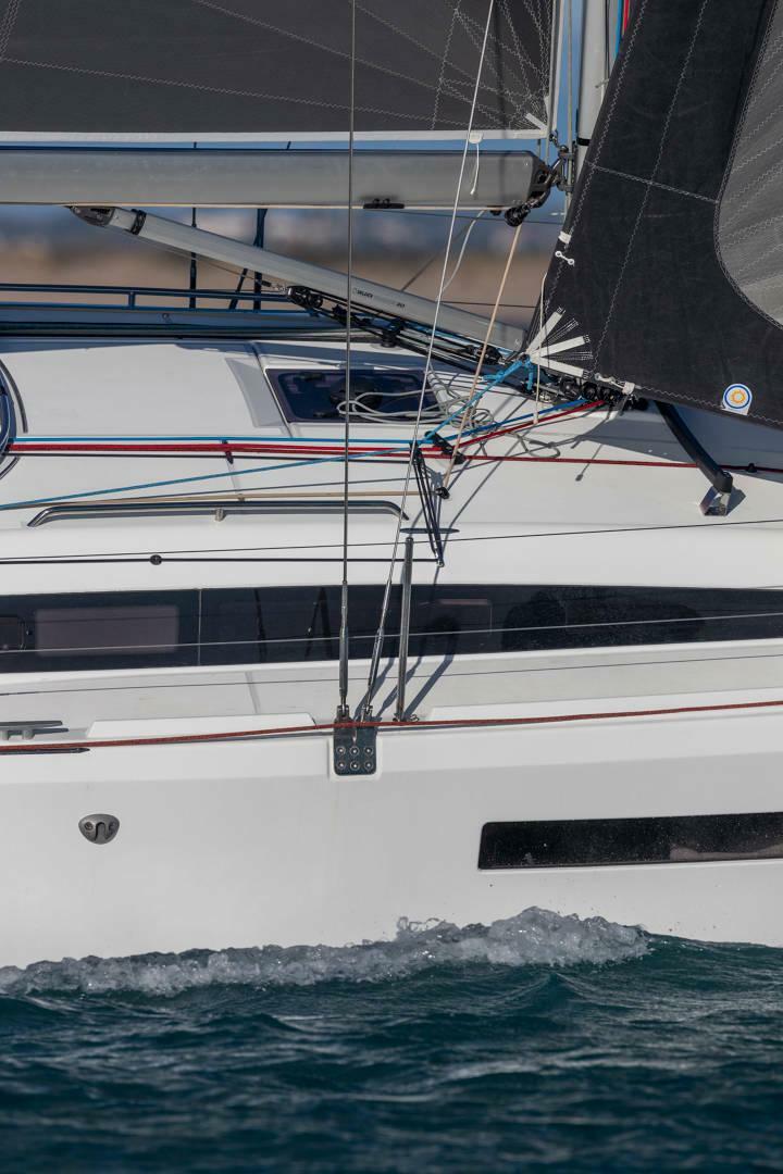 Slide: The Image of Jeanneau Sun Odyssey 380 2025 - 4958339