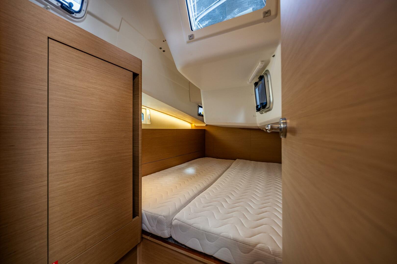 Slide: The Image of Jeanneau Sun Odyssey 410 2022 - 5217345