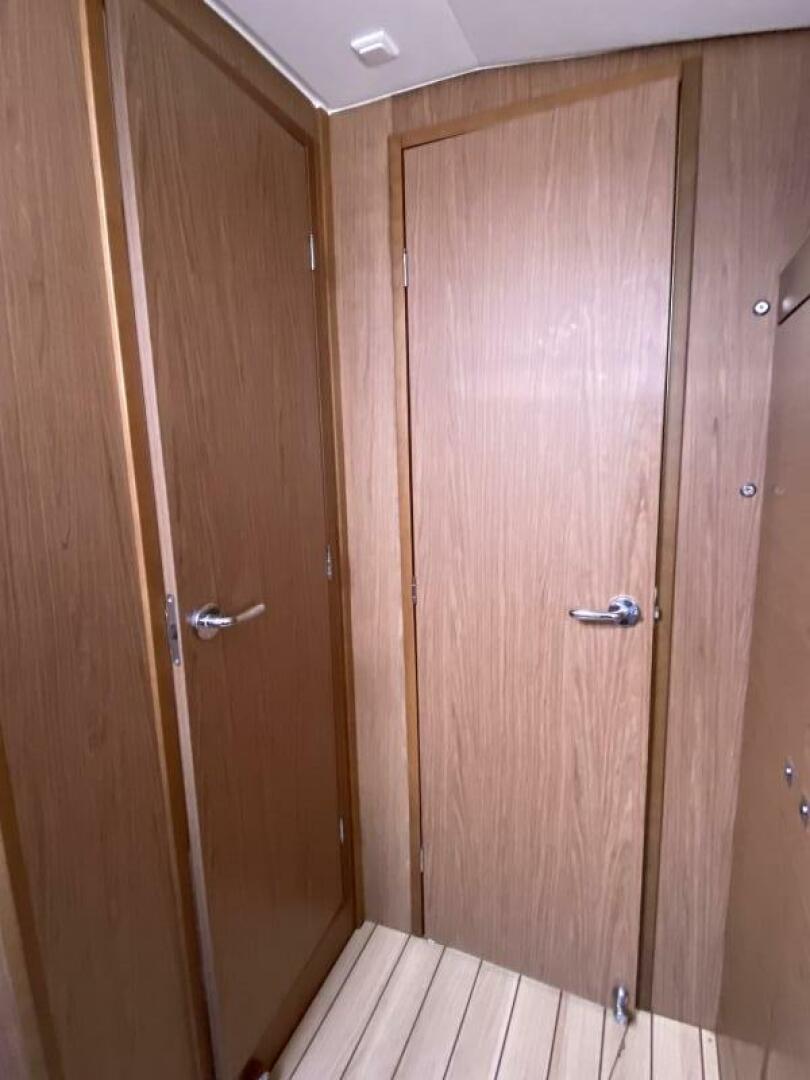 Slide: The Image of 8Forward Cabin (7) - 4262715