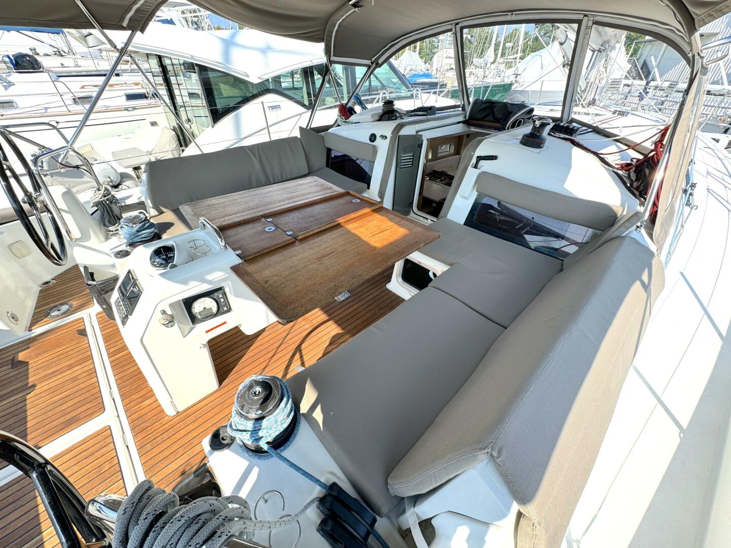 Slide: The Image of Jeanneau Sun Odyssey 440 Performance 2019 - 5115393