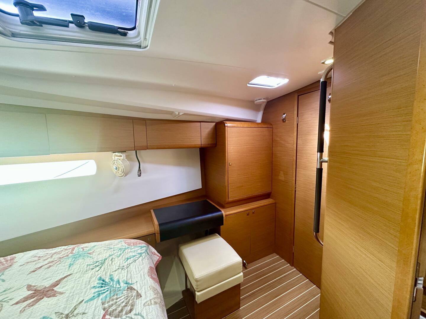 Slide: The Image of Jeanneau Sun Odyssey 469 2014 - 5111275