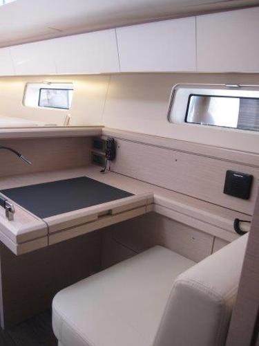 Slide: The Image of Jeanneau Yacht 65 2025 - 87