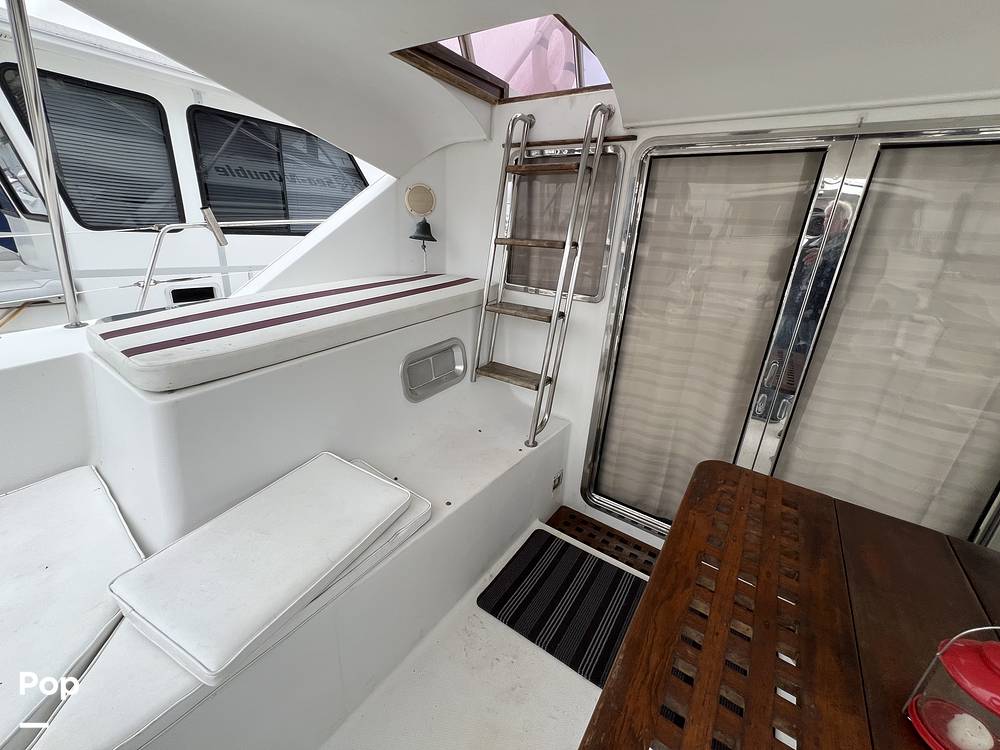 Slide: The Image of Huge Cockpit For Entertaining. - 15087609