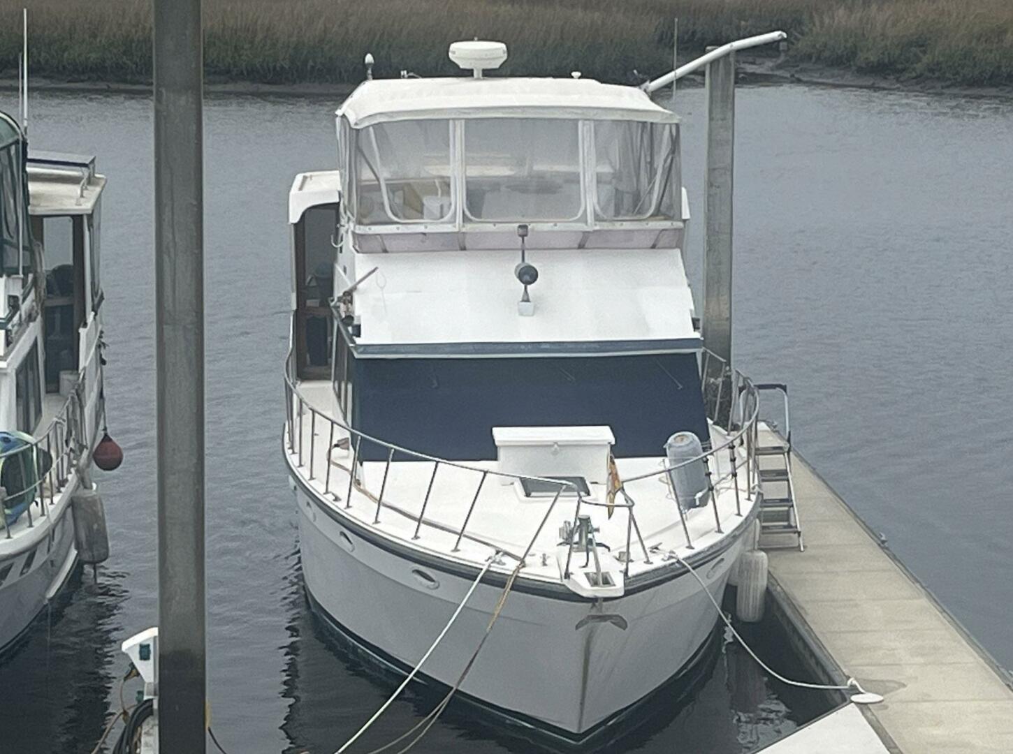 Slide: The Image of Jefferson 42 SE Sundeck Motor Yacht 1990 - 5175280