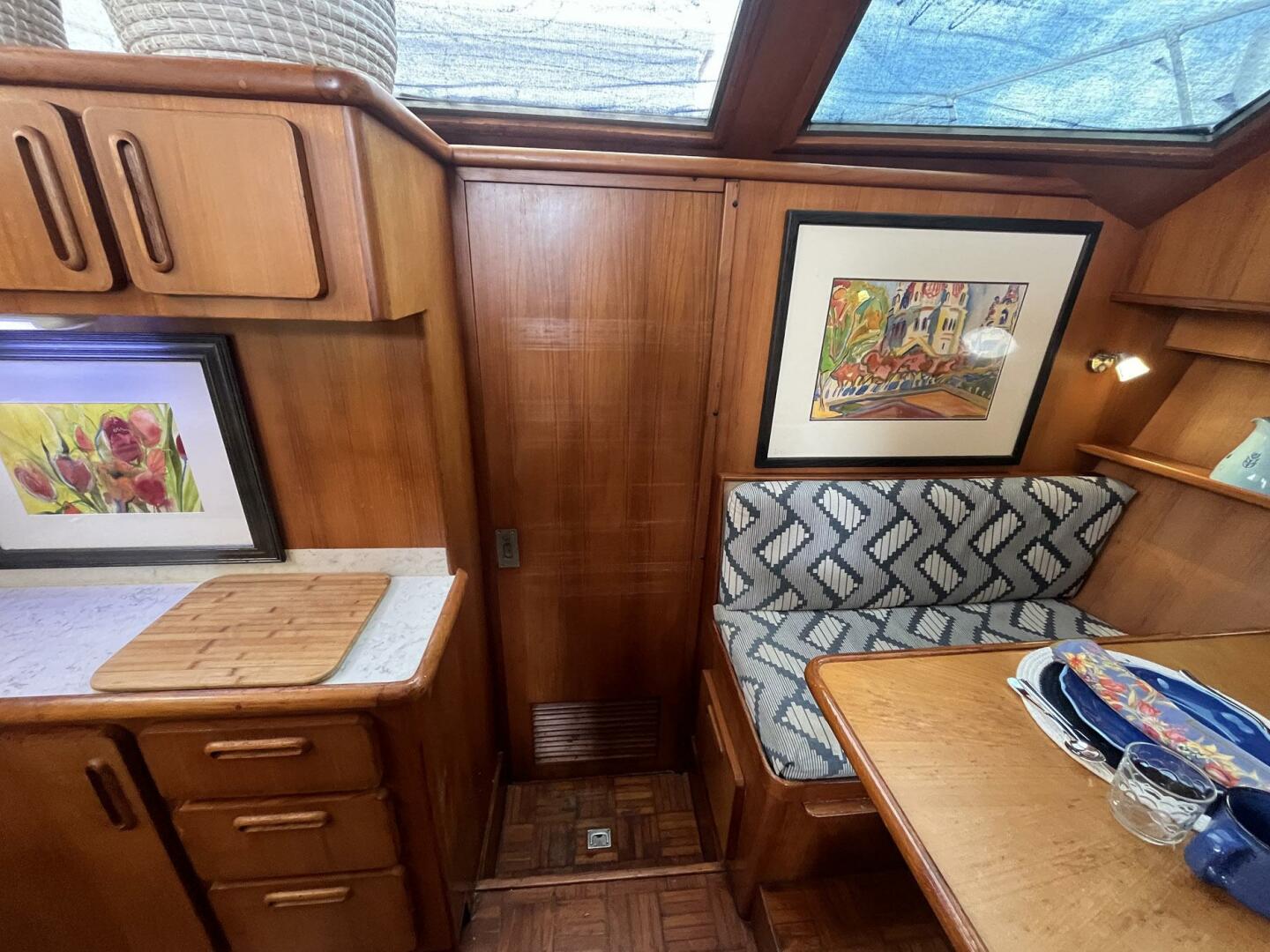 Slide: The Image of Jefferson 42 SE Sundeck Motor Yacht 1990 - 5175321