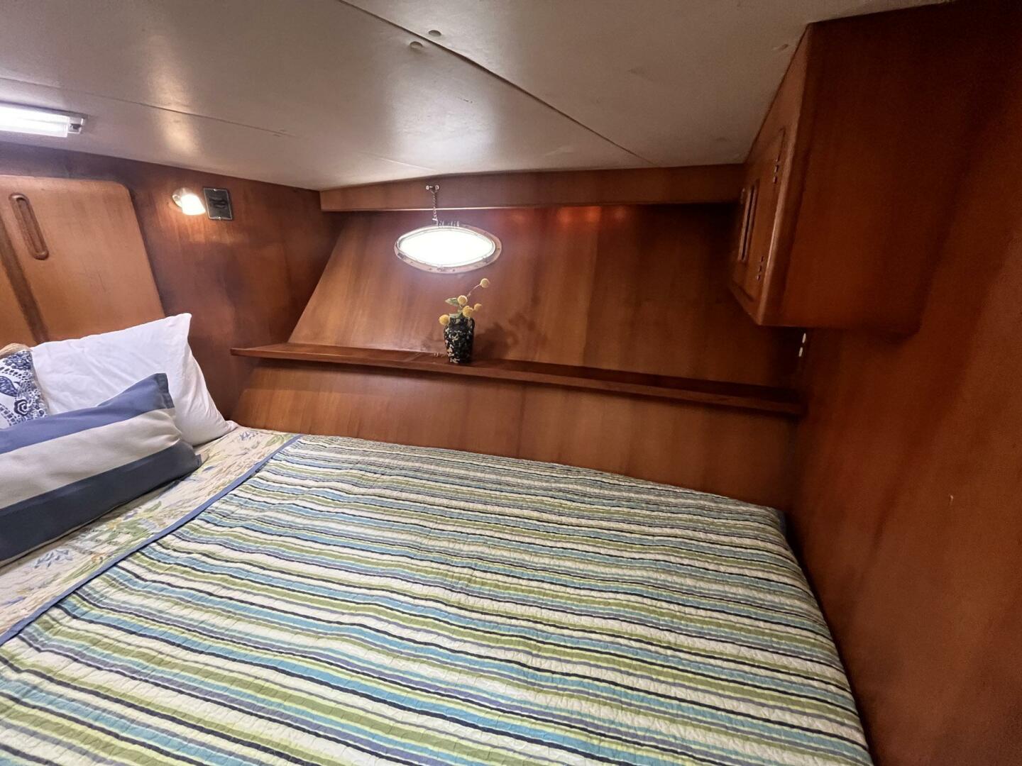Slide: The Image of Jefferson 42 SE Sundeck Motor Yacht 1990 - 5175335