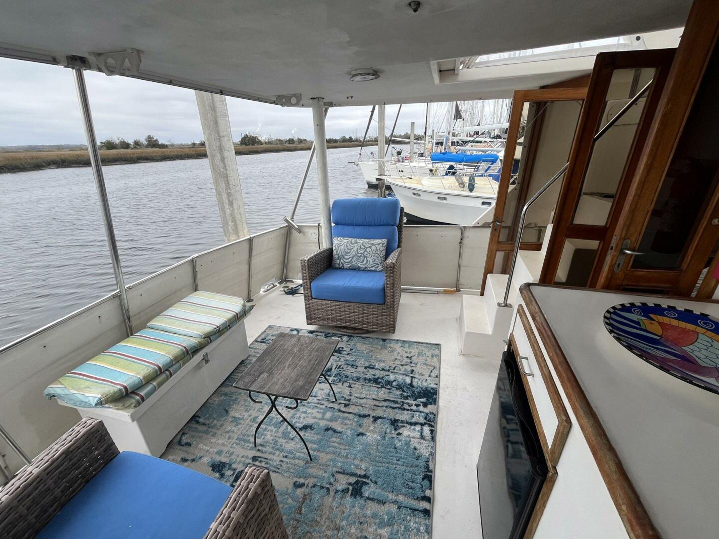 Slide: The Image of Jefferson 42 SE Sundeck Motor Yacht 1990 - 5175290