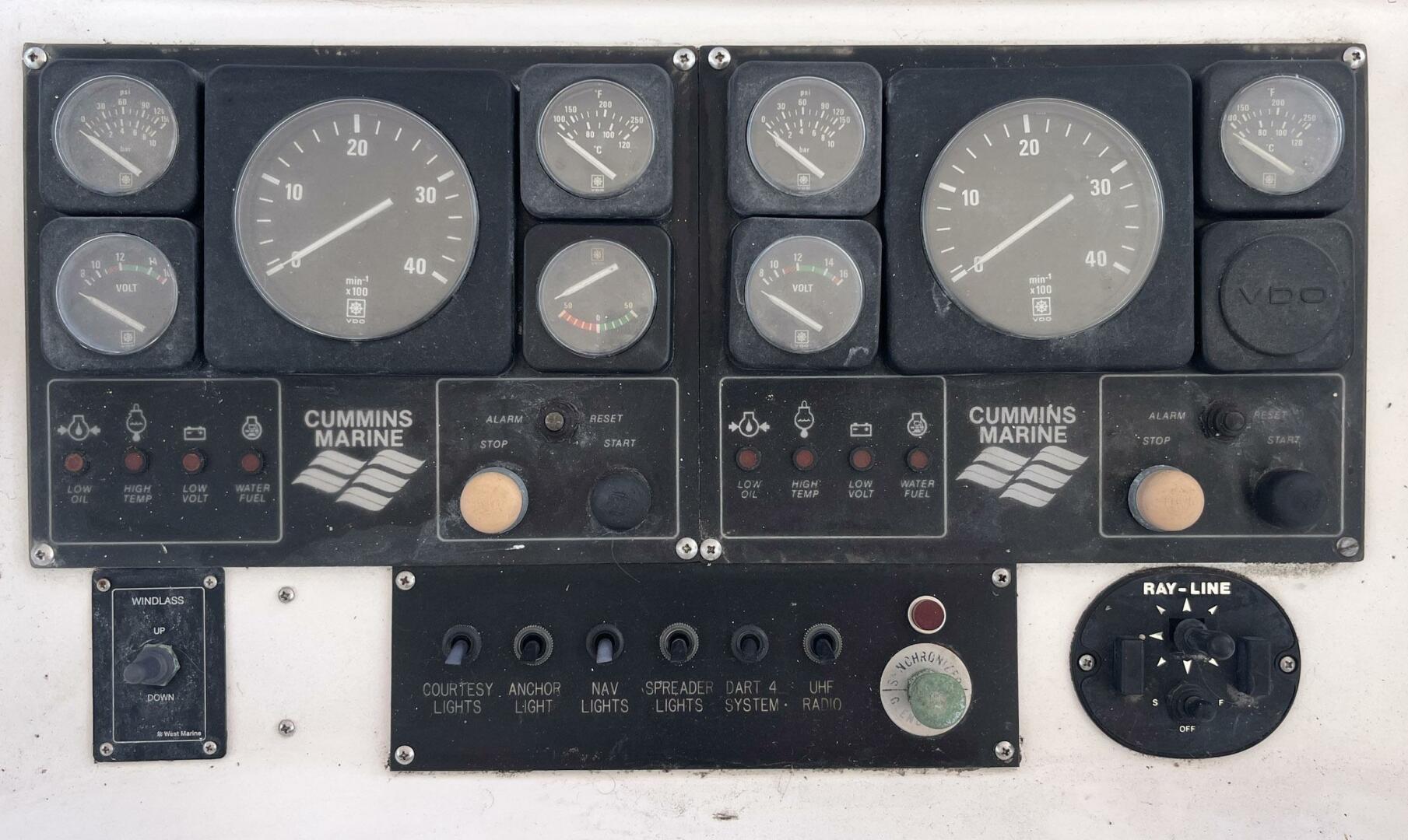 Slide: The Image of Jefferson 42 SE Sundeck Motor Yacht 1990 - 5175350