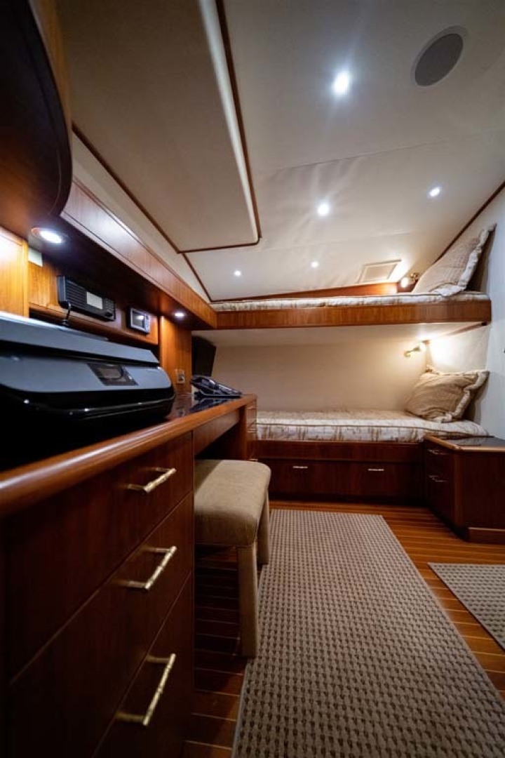 Slide: The Image of Large Desk/Office Area and Oversized Over/Under Berths - 36