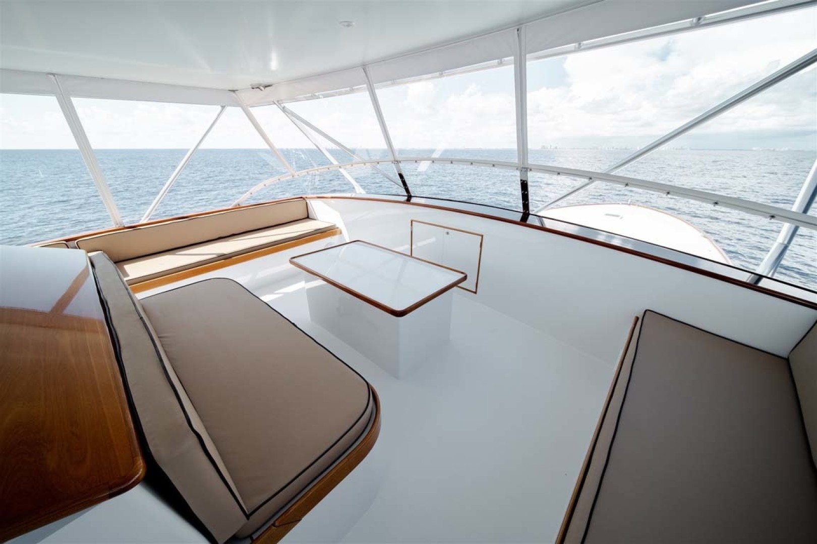Slide: The Image of Flybridge Seating Layout - 45