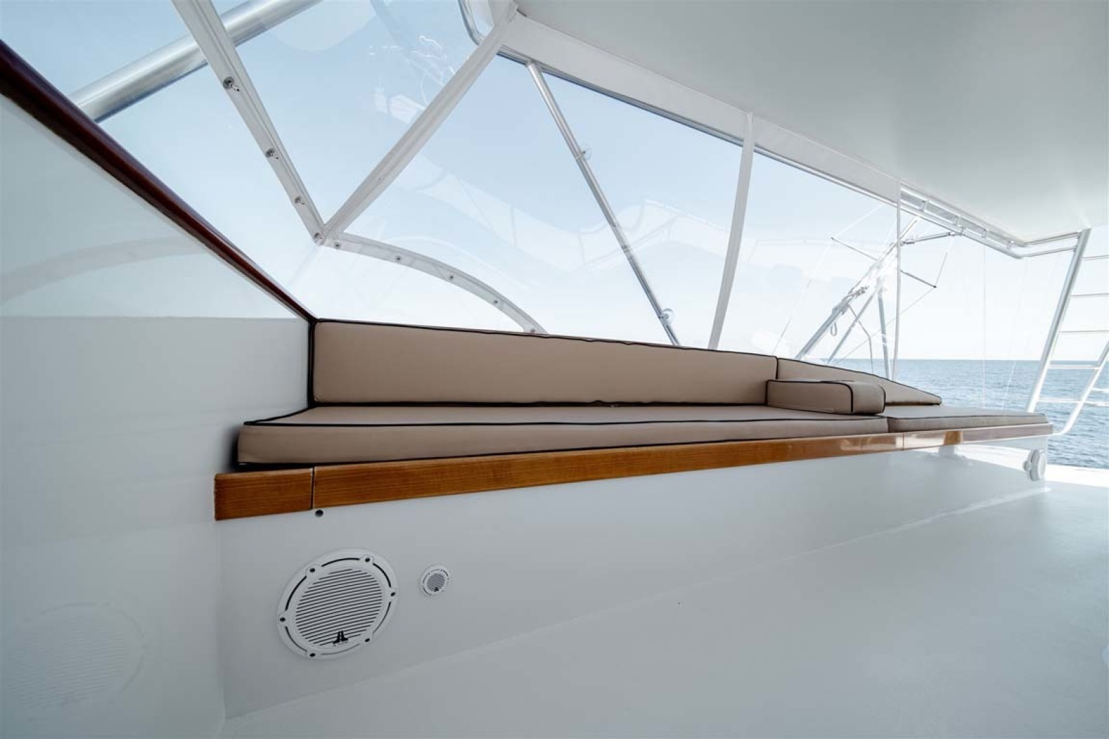 Slide: The Image of Flybridge Starboard Forward Seating - 47