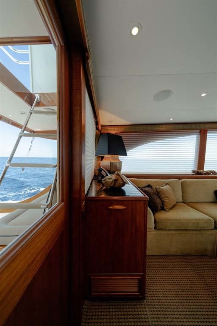 Slide: The Image of Salon Port Aft - 5