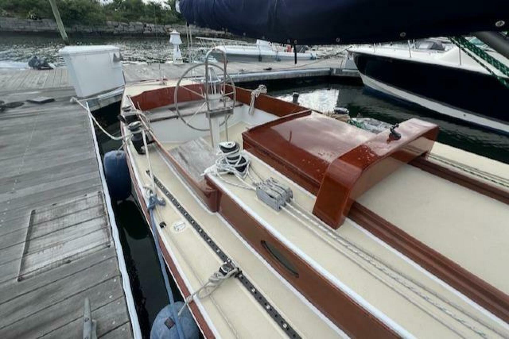 Slide: The Image of Joel White Center Harbor 31 Sloop 1997 - 5146443