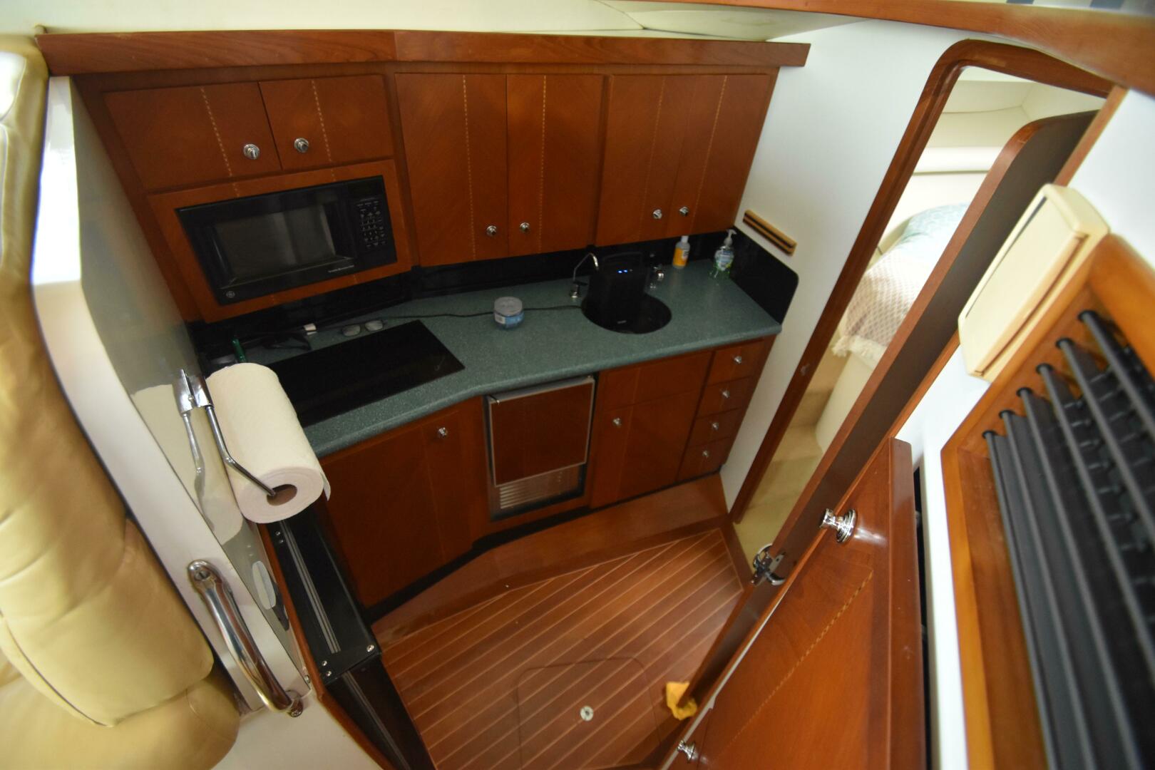 Slide: The Image of 2002 Jupiter 35 Convertible Power 9796761 978356652 0 160520251216 7 - 5317393
