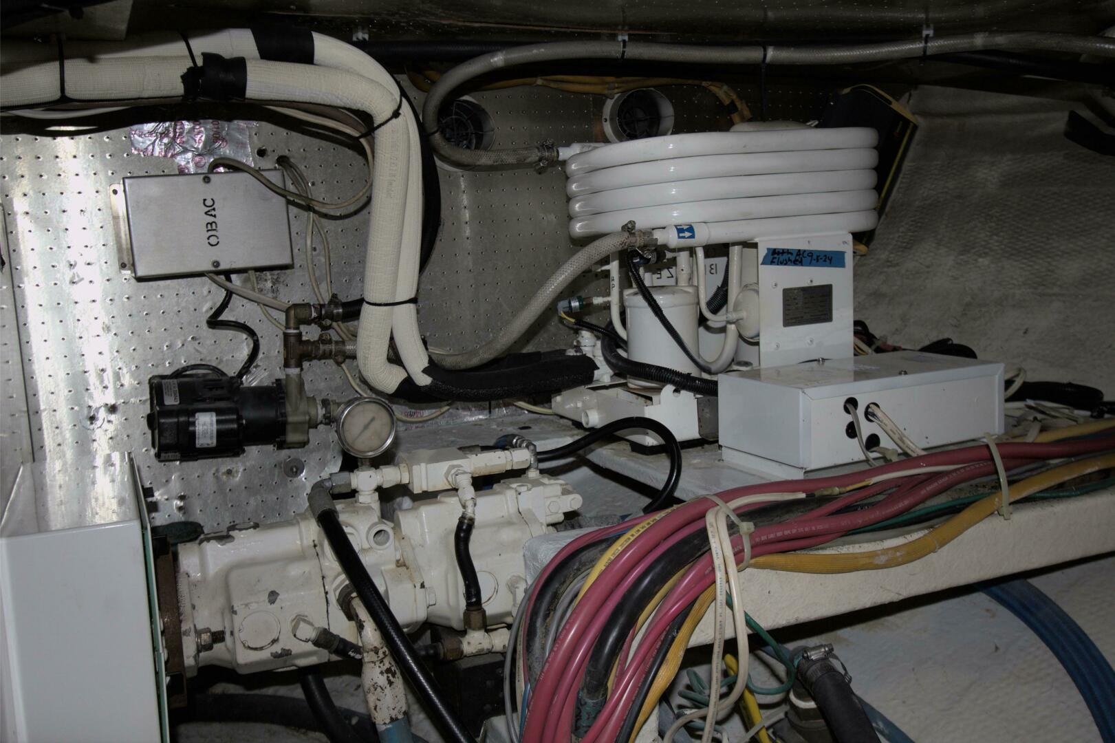 Slide: The Image of Kadey-Krogen 54 1988 - 4683159