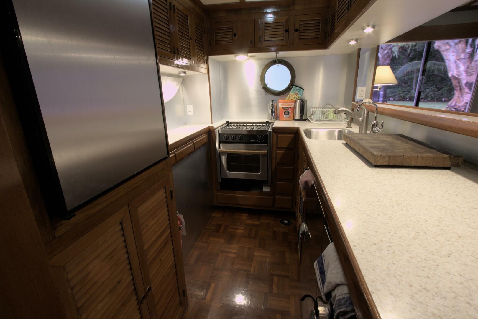 Slide: The Image of Kadey-Krogen 54 1988 - 5474814