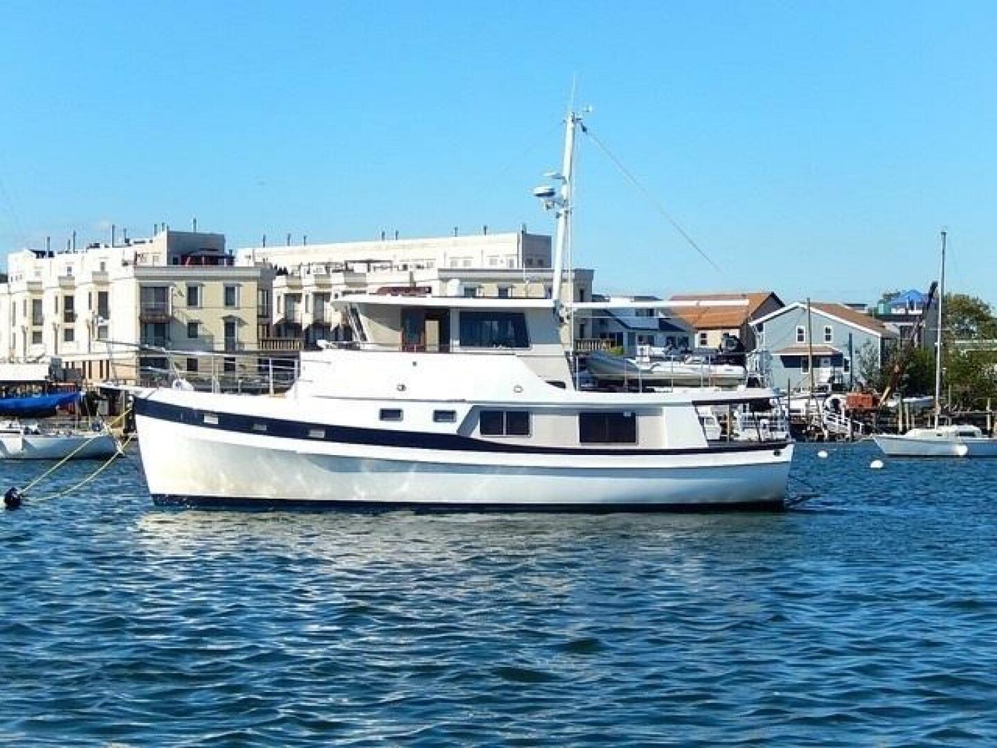 Slide: The Image of 48' Kadey-Krogen port profile1 - 0