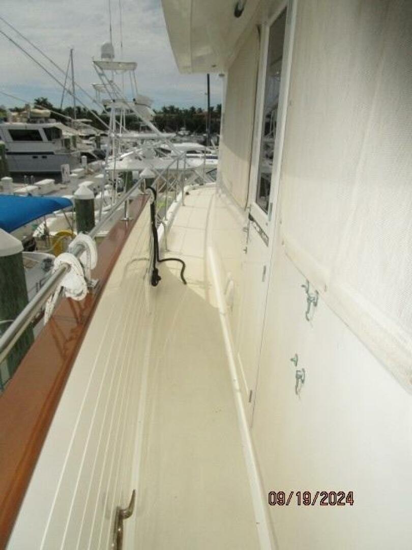 Slide: The Image of 48' Kadey-Krogen starboard side deck1 - 13
