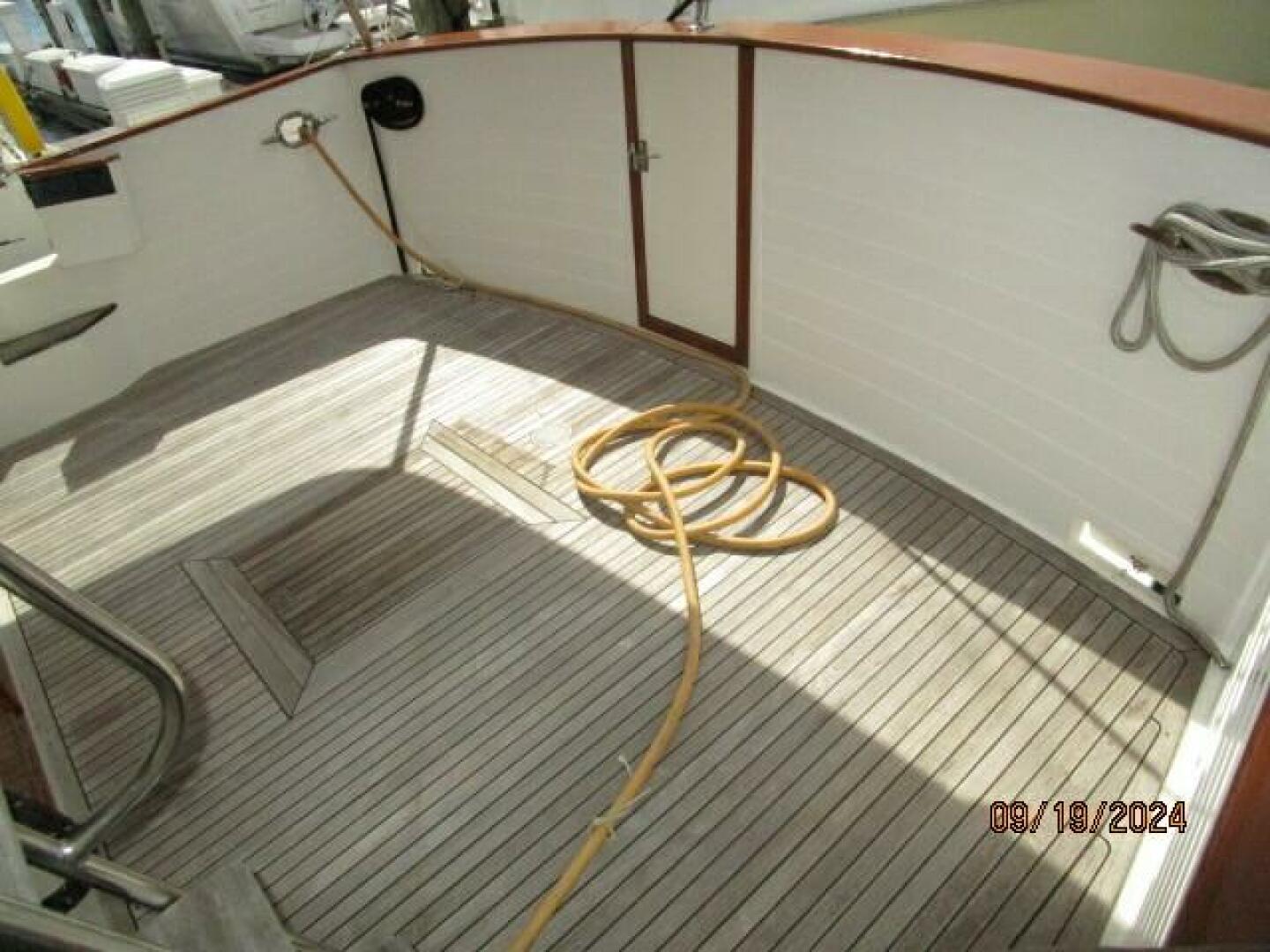 Slide: The Image of 48' Kadey-Krogen aftdeck1 - 21