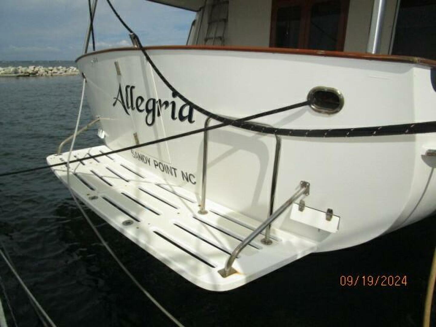 Slide: The Image of 48' Kadey-Krogen swimplatform - 25
