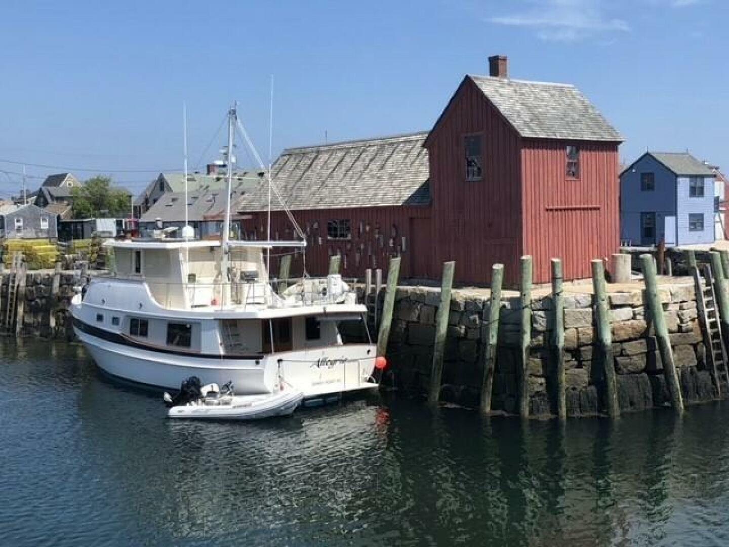 Slide: The Image of 48' Kadey-Krogen port aft profile - 4