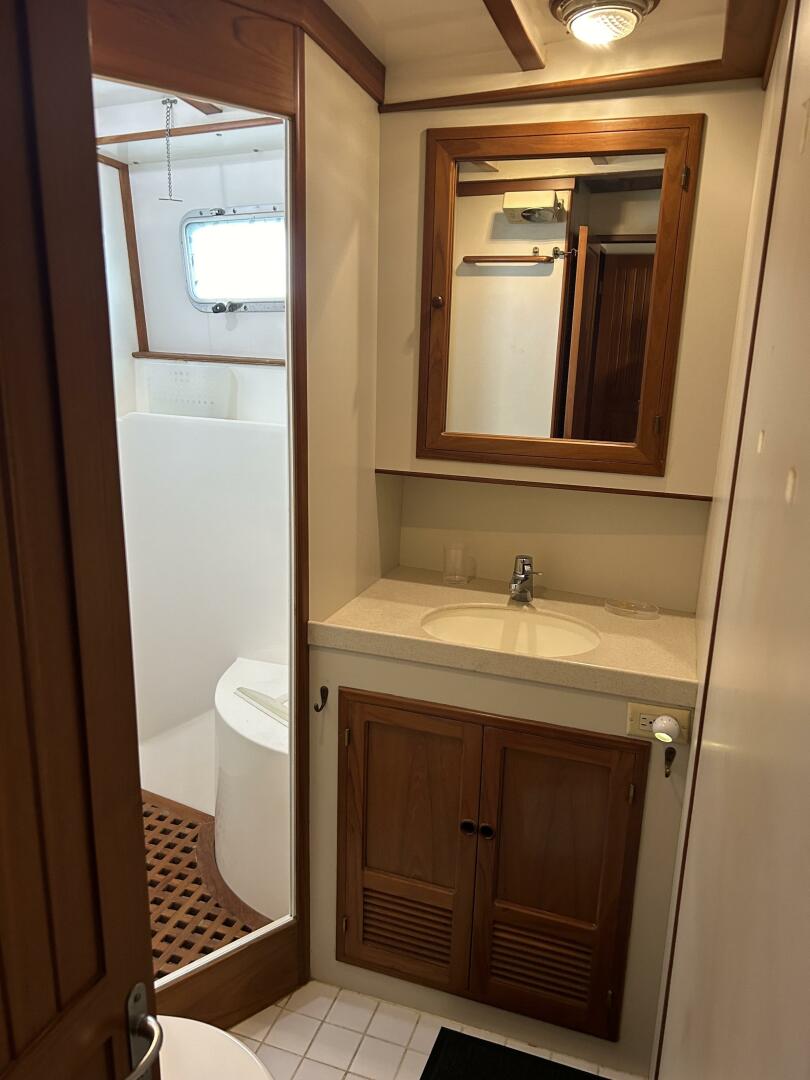 Slide: The Image of 48' Kadey-Krogen guest head - 49