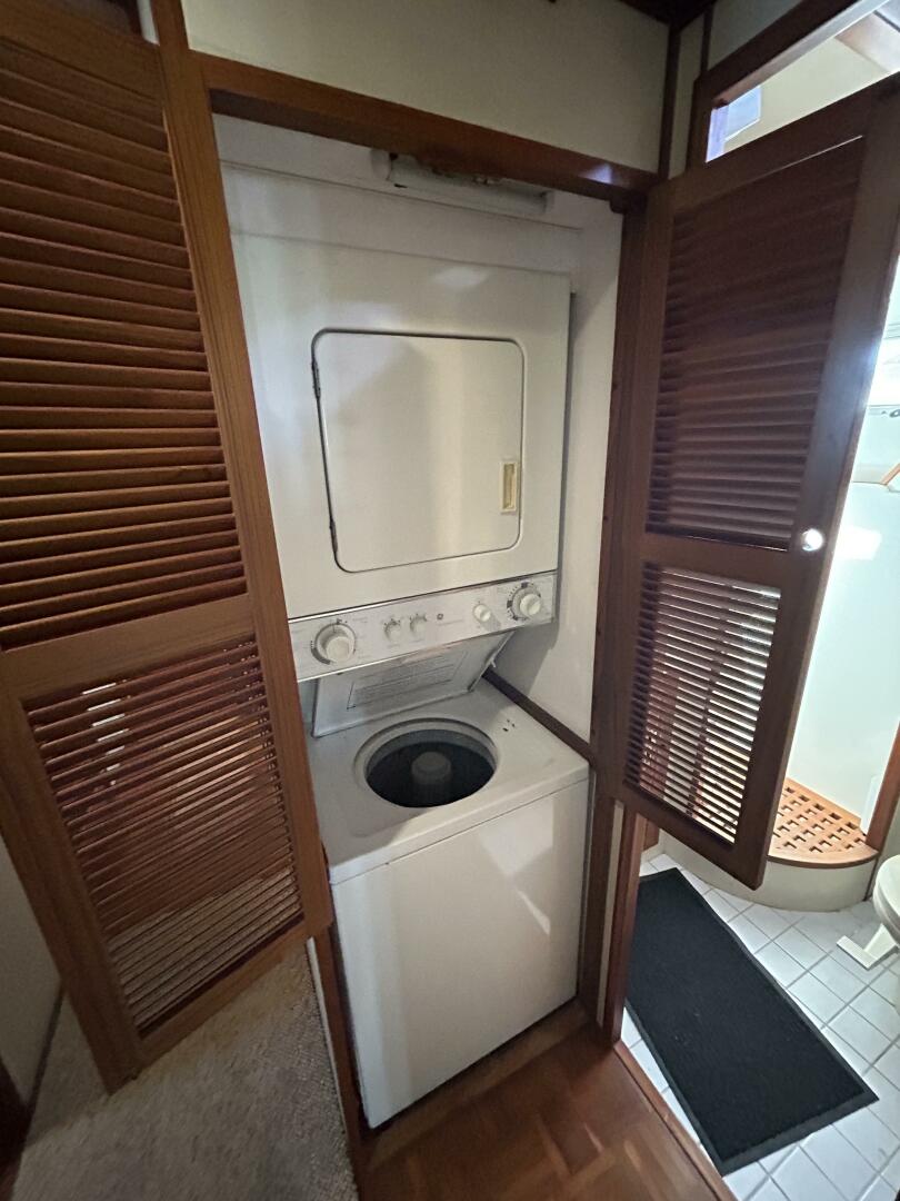 Slide: The Image of 48' Kadey-Krogen washer-dryer - 60