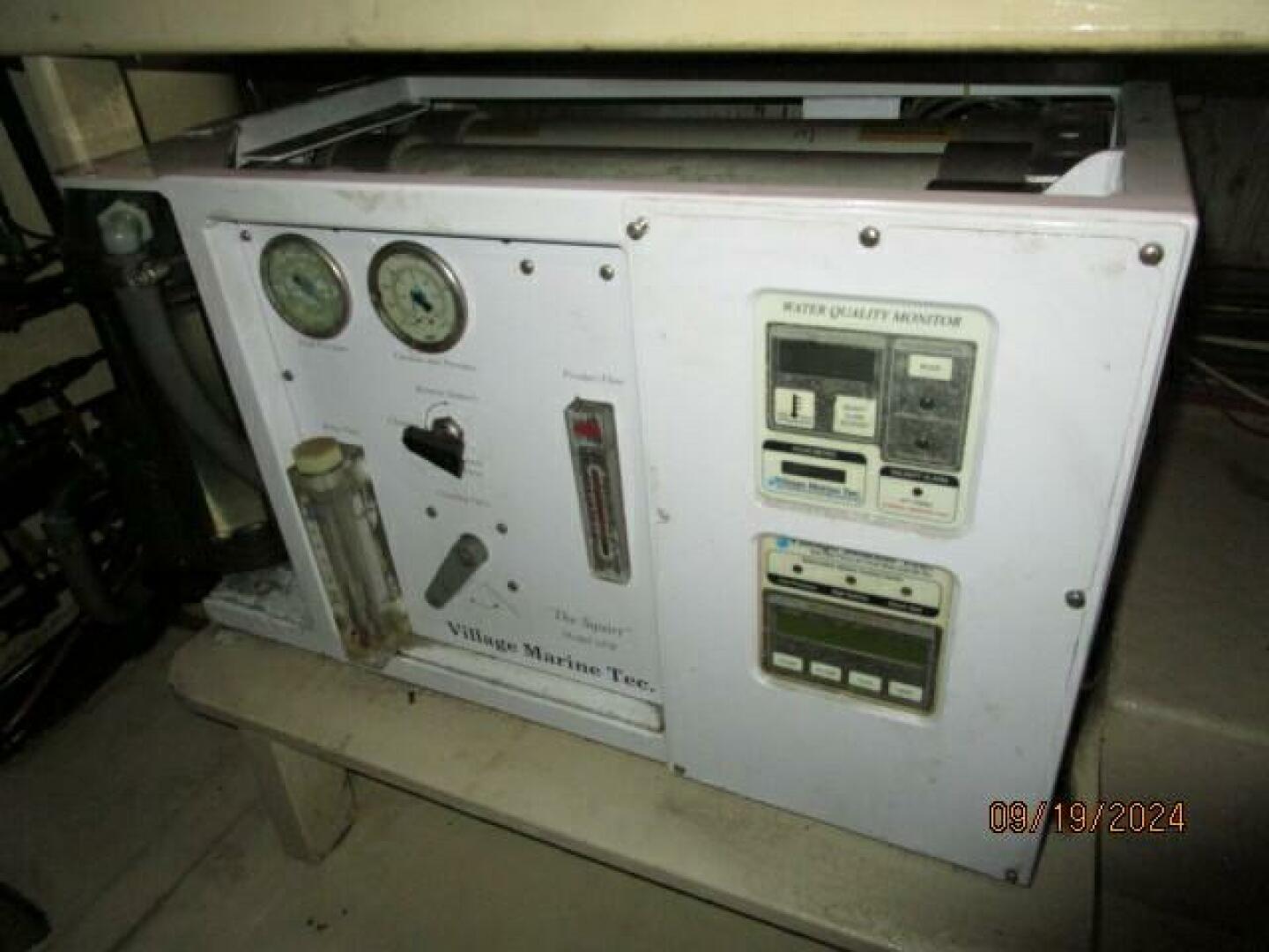 Slide: The Image of 48' Kadey-Krogen watermaker - 74
